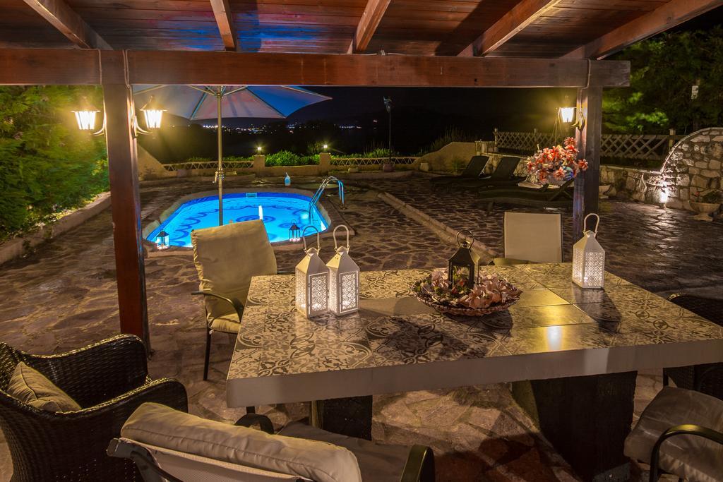 Villa Athenea Villas, Private Pools & Gardens *