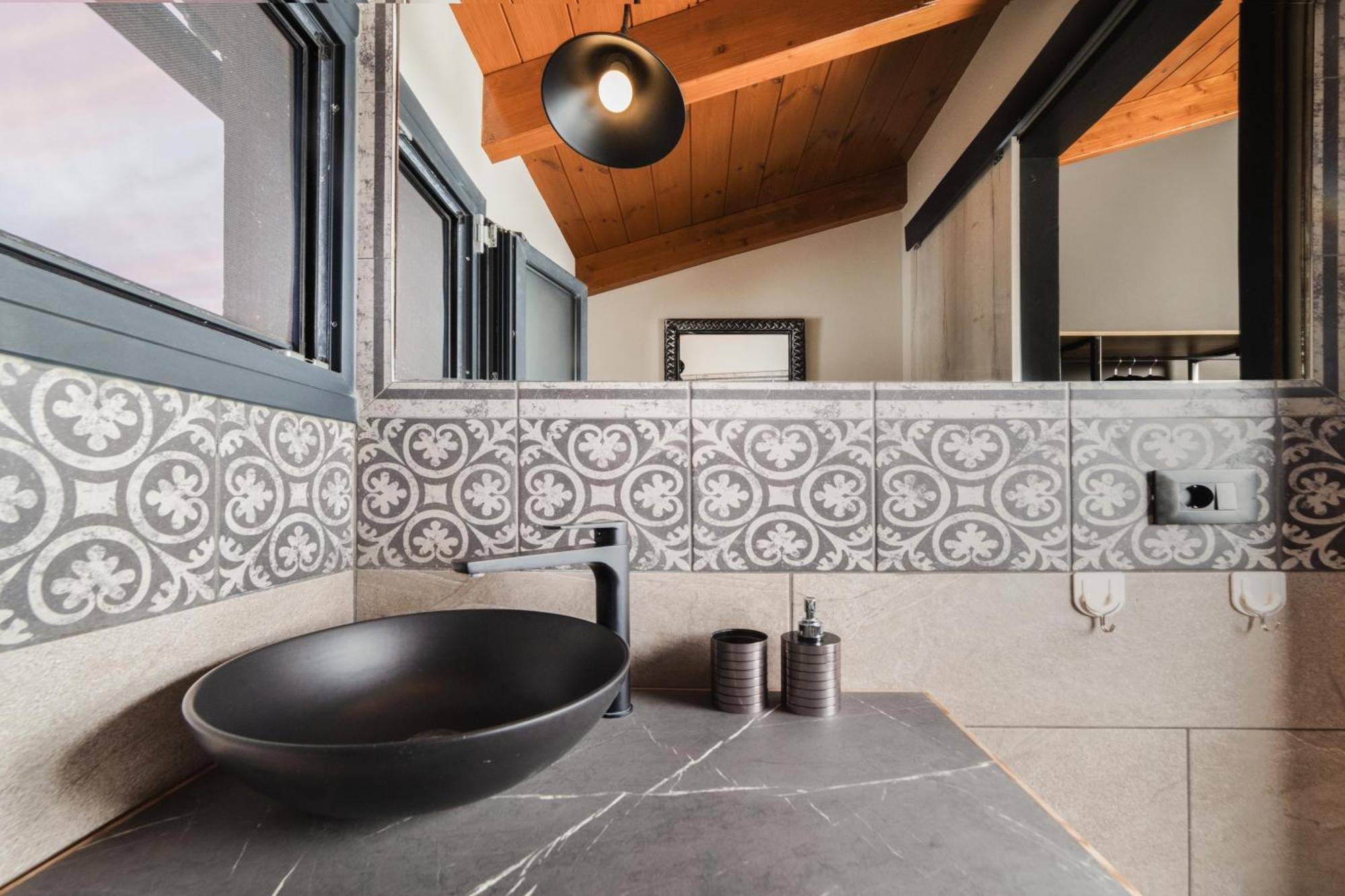 Вилла Athenea Villas, Private Pools & Gardens Керион