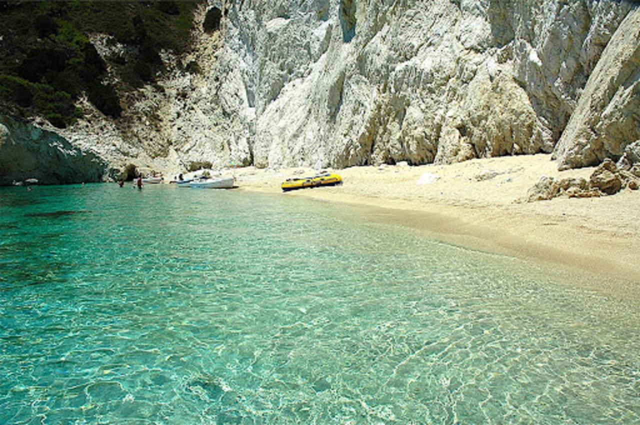 Athenea Villas, Private Pools & Gardens Вилла
