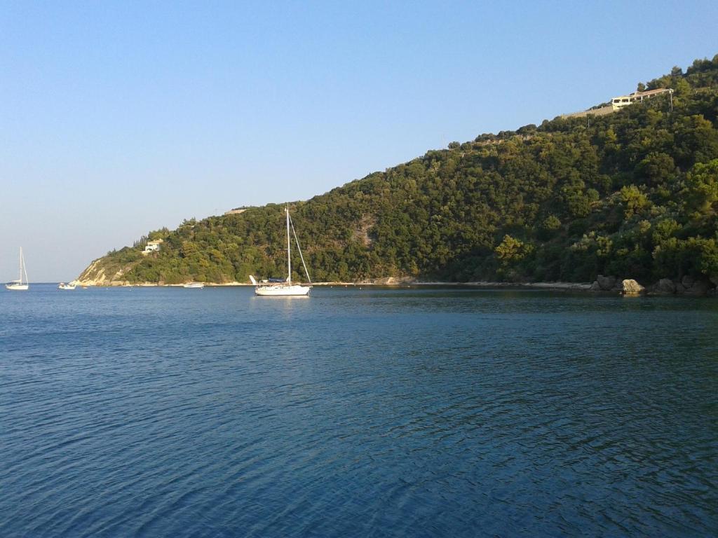Athenea Villas, Private Pools & Gardens Керион