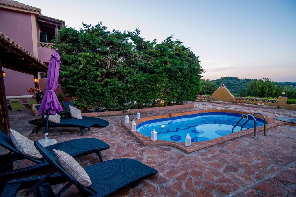 Villa Athenea Villas, Private Pools & Gardens *