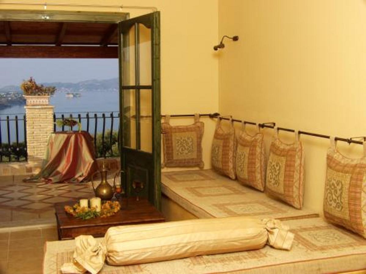 Villa Athenea Villas, Private Pools & Gardens *