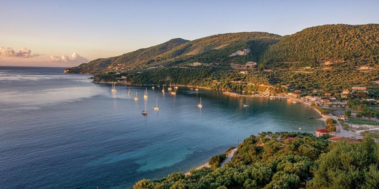 Athenea Villas, Private Pools & Gardens Villa Keri
